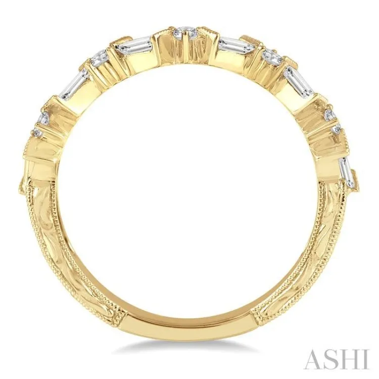 1/2 ctw Zigzag Baguette and Round Cut Diamond Fashion Band in 14K Yellow Gold