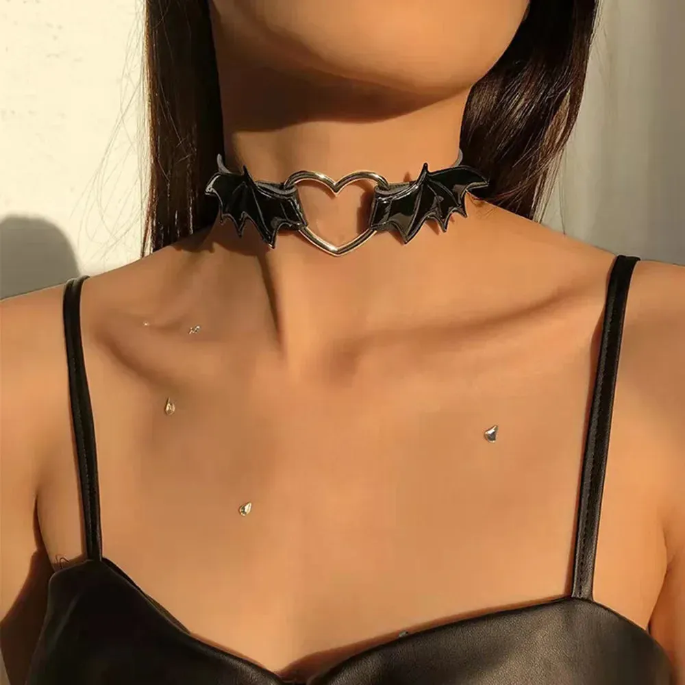 Bat Winged Collar