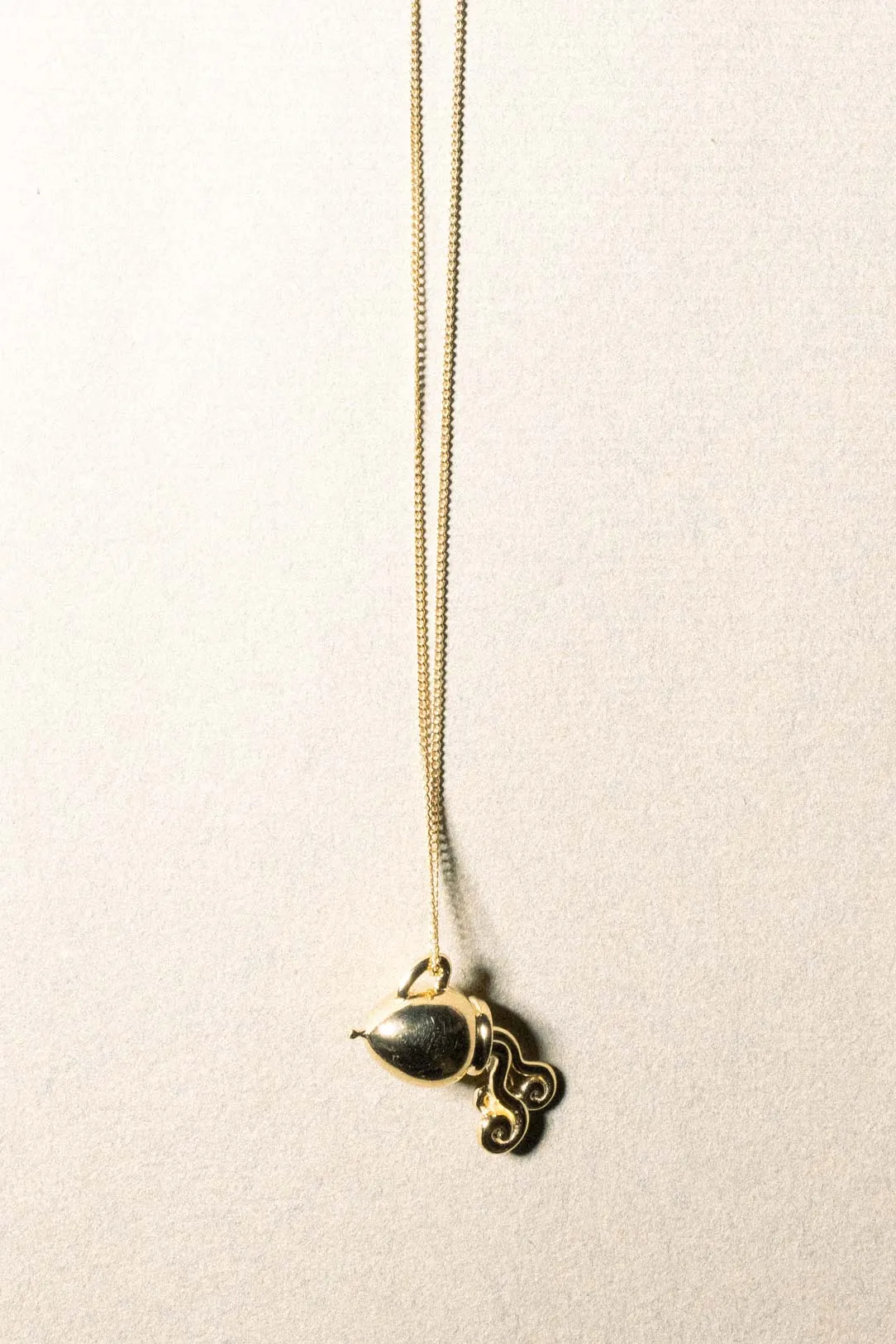 Classicworks™ Aquarius Zodiac Balloon - Gold Plated Pendant