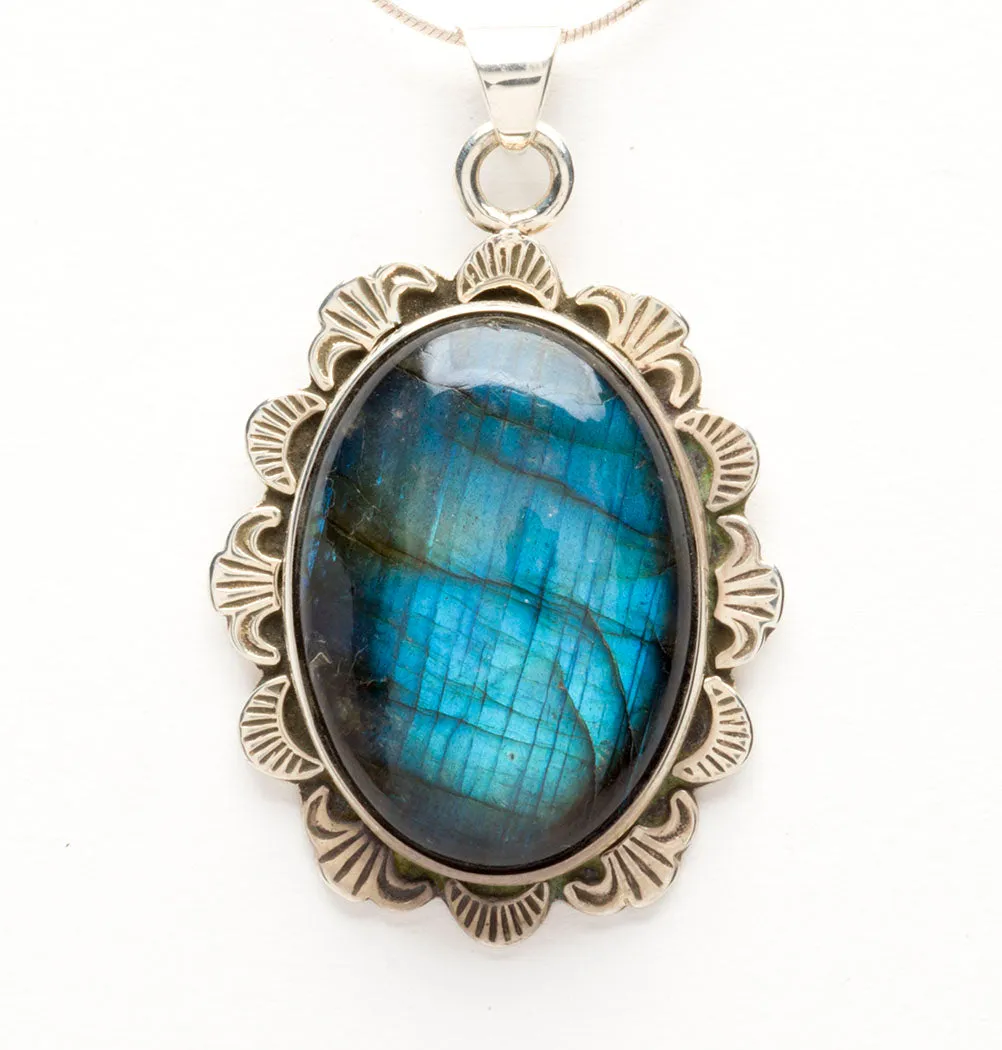 Dreamy Labradorite Pendant With Sagebrush Border