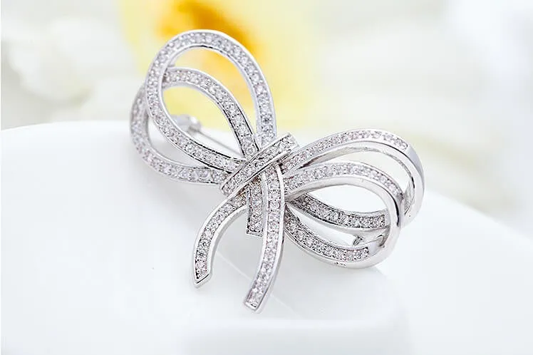 Endearing Love Knot Brooch