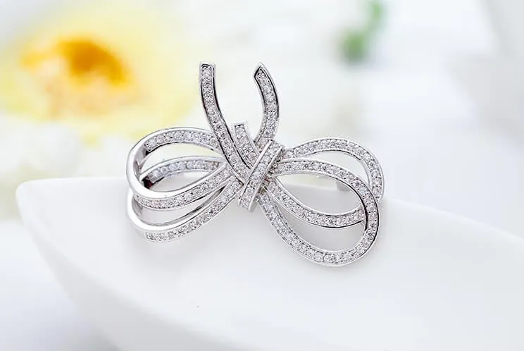 Endearing Love Knot Brooch