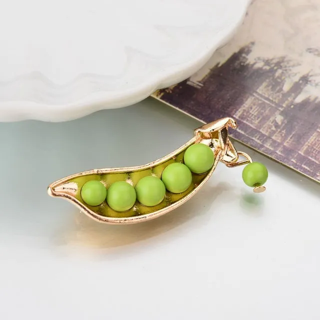 Japanese Style Green Pea brooch Gold Color Statement Accessory Sweater Collar Brooch Pin Sweater Suit Brooch 2016 Fashion