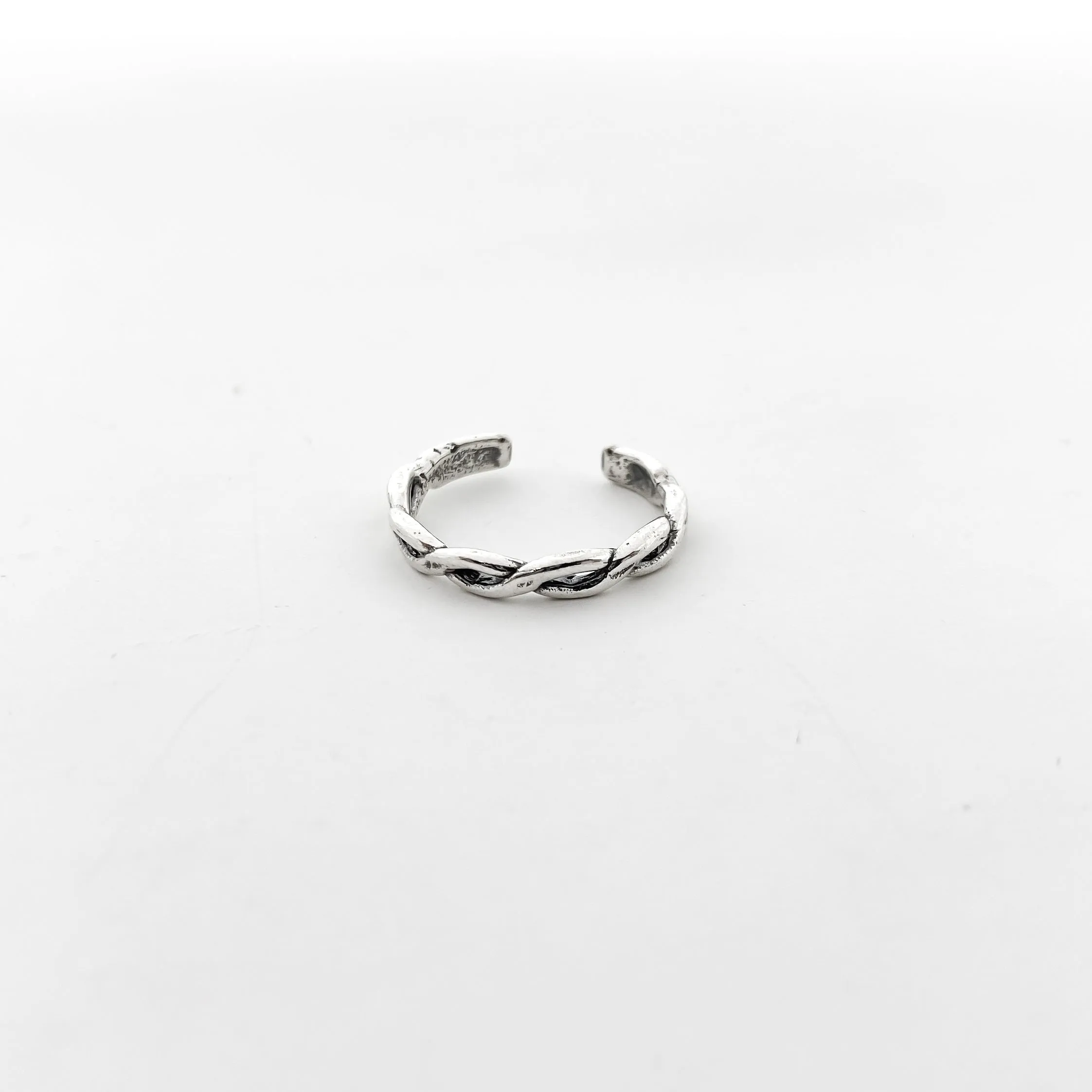 Modern Twist Braid Toe Ring | Silver