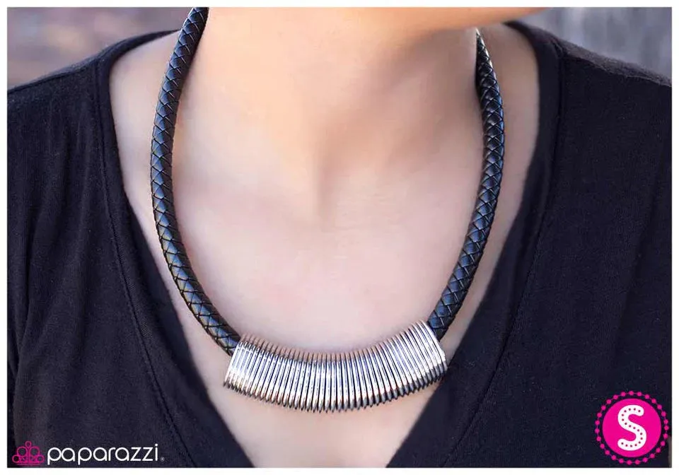 Paparazzi Necklace ~ Adventure Awaits - Black