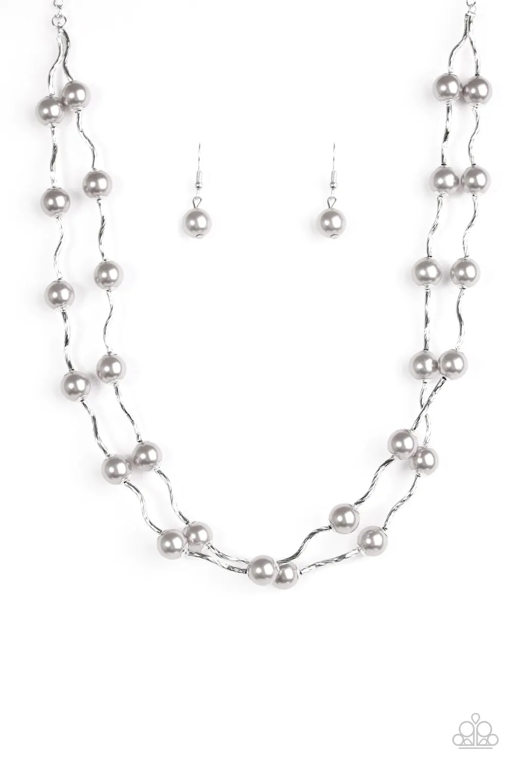 Paparazzi Necklace ~ Ahead Of The FAME - Silver