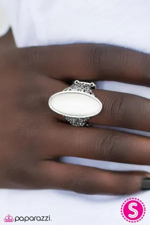 Paparazzi Ring ~ Look At Her GLOW! - White