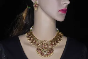 "Gilded Elegance: The Timeless Charm of the Antique Kundan Mango Necklace"