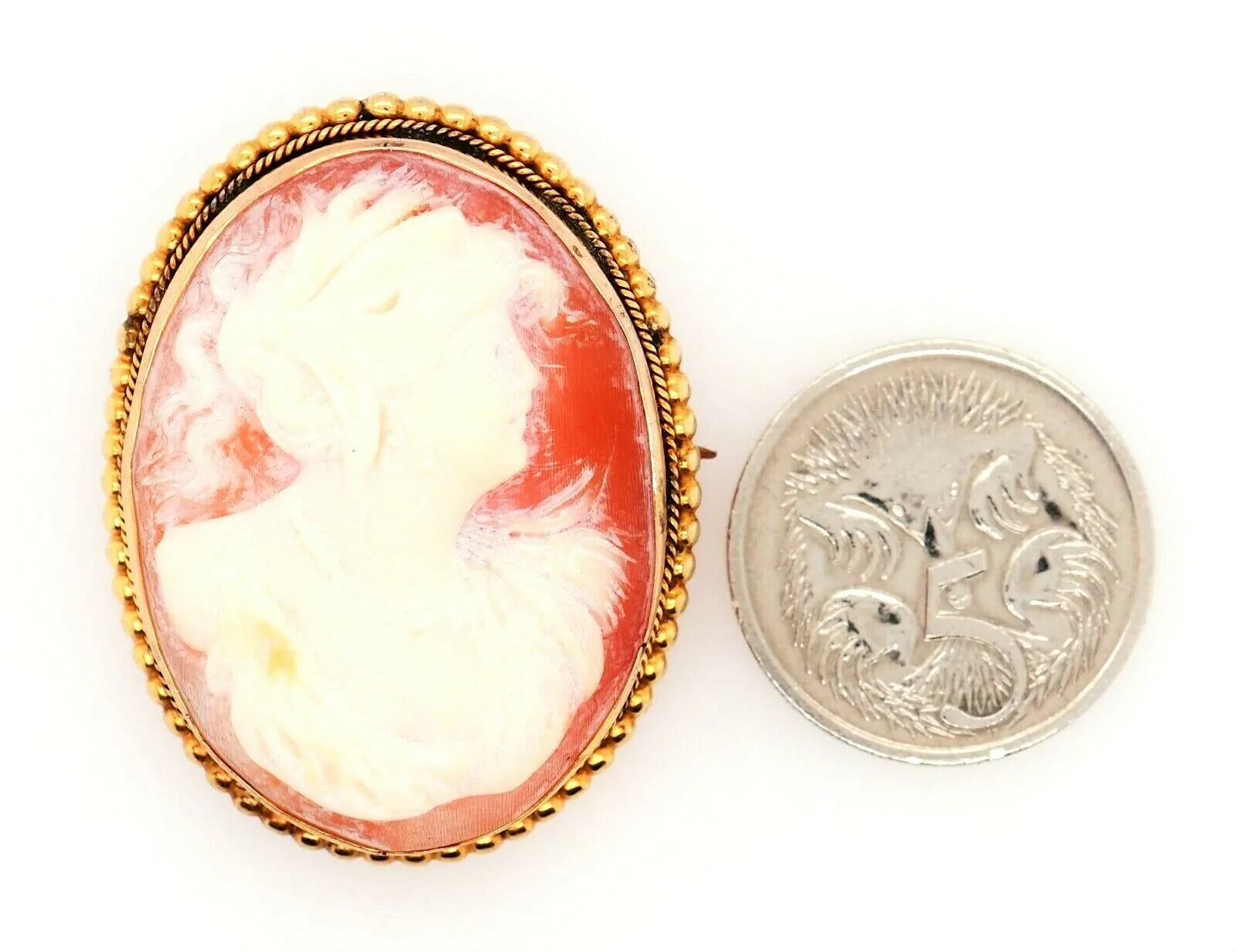 Shell Cameo 9ct Yellow Gold Portrait Brooch