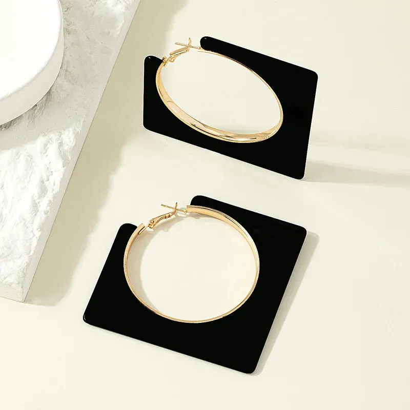 TEEK - Black Center Hollow Vintage Square Black Resin Earrings