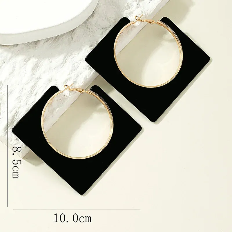 TEEK - Black Center Hollow Vintage Square Black Resin Earrings