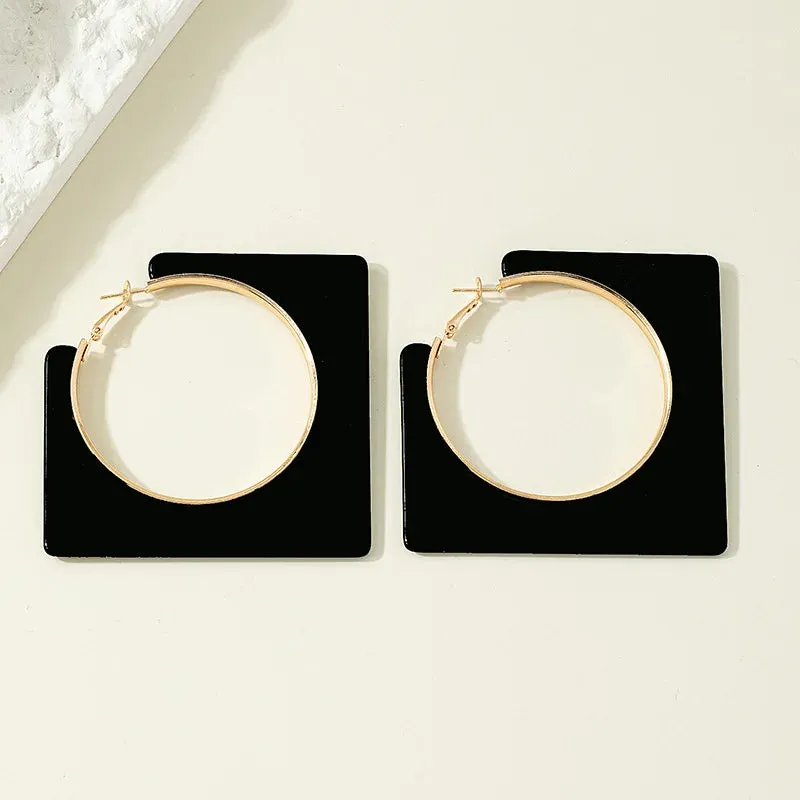 TEEK - Black Center Hollow Vintage Square Black Resin Earrings