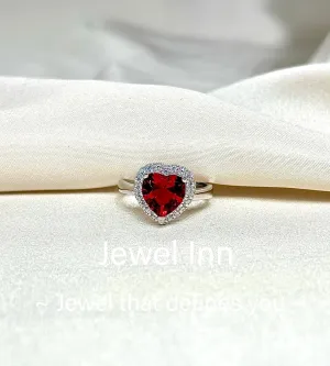 Vermilion heart ring