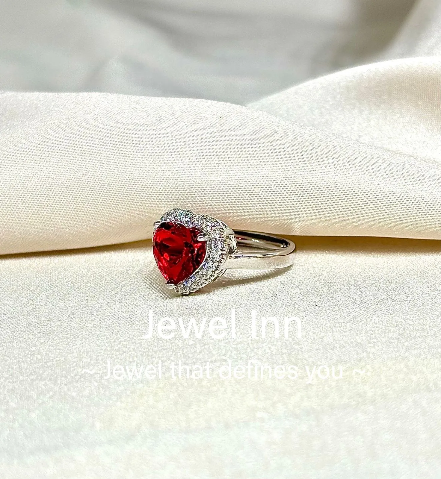 Vermilion heart ring