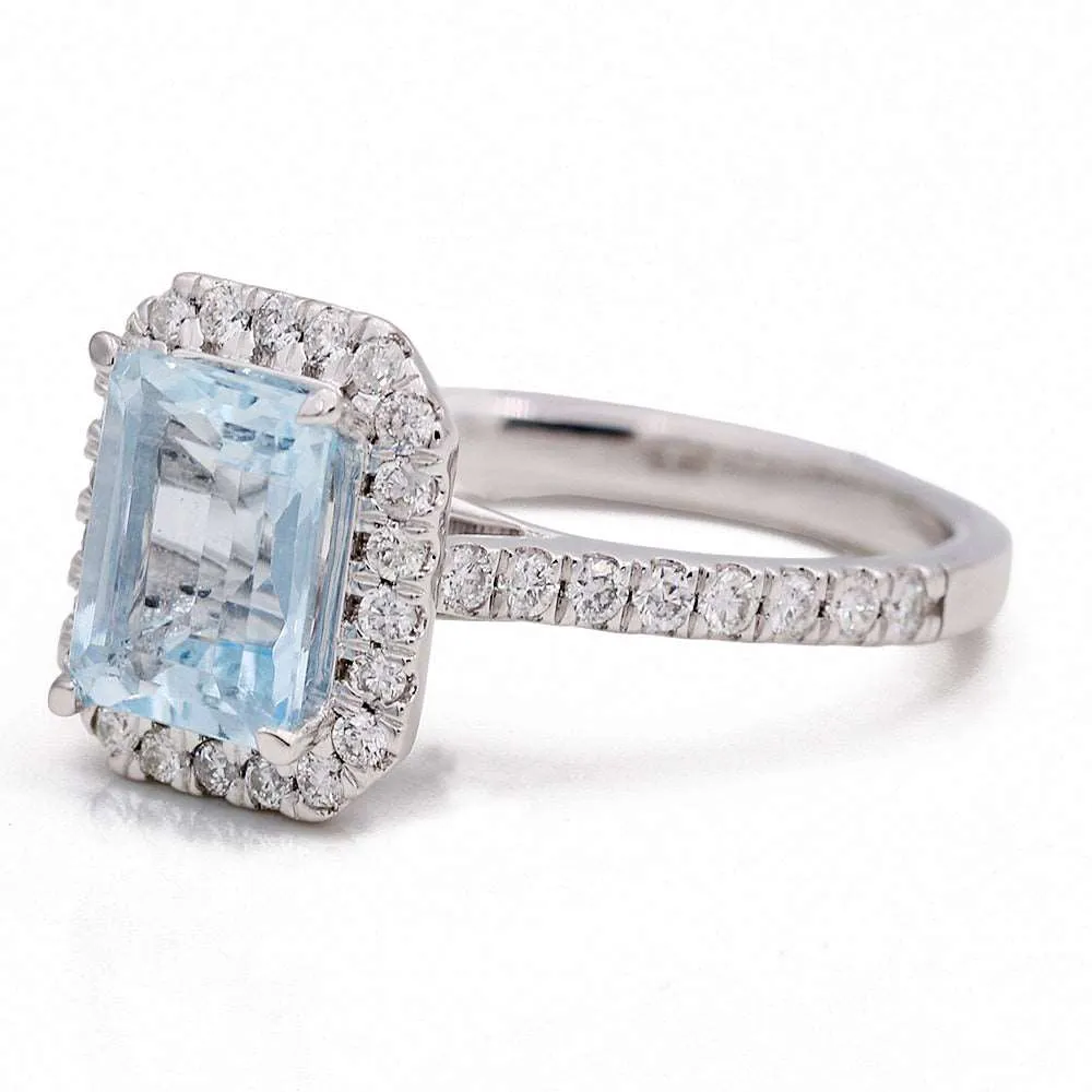 White Gold Aqua Marine and Diamonds Ring