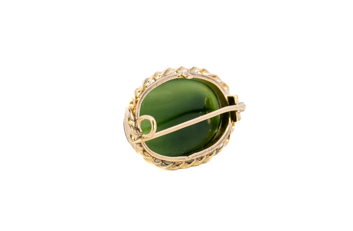 Yellow Gold Brooch with Oval Nephrite Jade - Classic Elegance